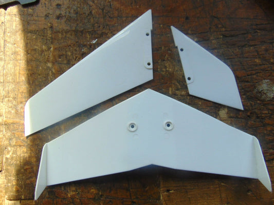 CALIBER 700 EP TAIL FIN SET