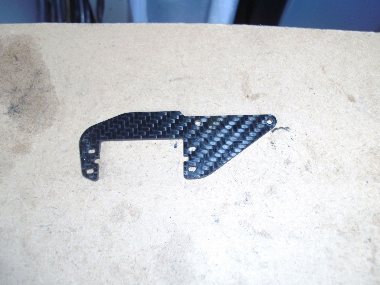 CARBON FIBRE REAR TAIL SERVO MOUNTING