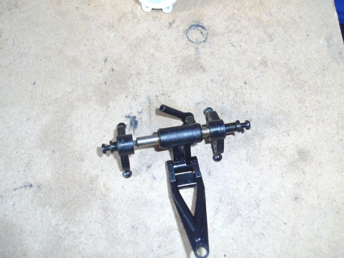 CENTURY HAWK PRO 30 ELEVATOR AND AILERON CONTROL ARMS