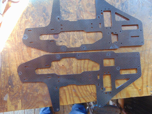 COMPASS 7HV CARBON FIBRE UPPER MAIN FRAME SIDES (PAIR)