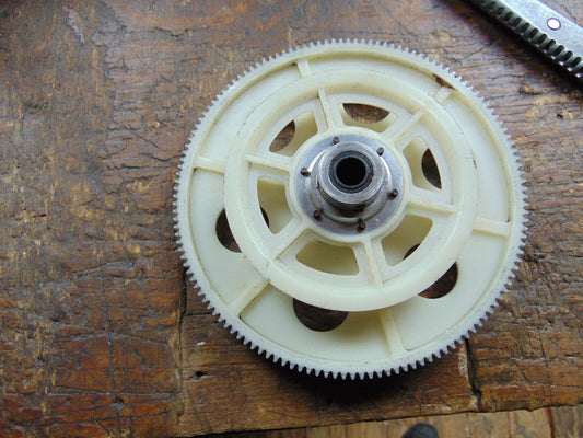 COMPASS 7HV MAIN & TAIL DRIVE GEARS C/W ONE-WAY BEARING