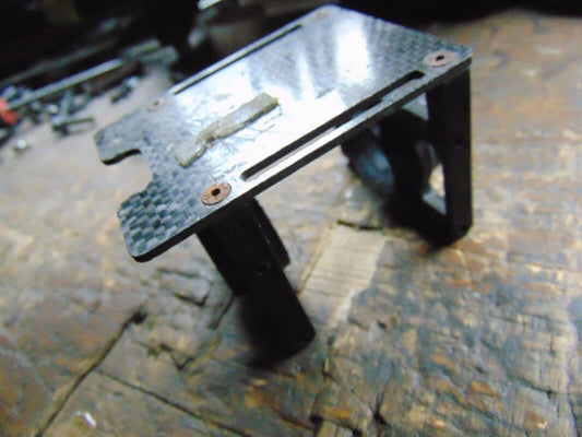 COMPASS 7HV TAIL BOOM MOUNTING & GYRO TRAY