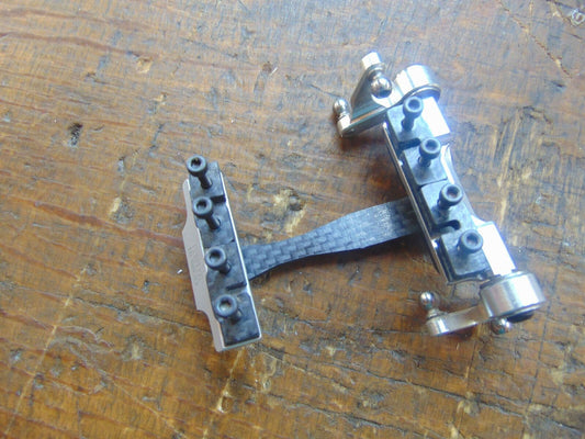DUNE 600 AILERON SERVO MOUNTING ASSEMBLY