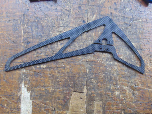 DUNE 600 FBL CARBON FIBRE TAIL FIN