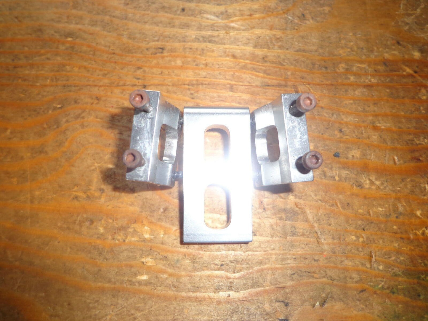 ELY-Q VISION 50 ENGINE MOUNTING