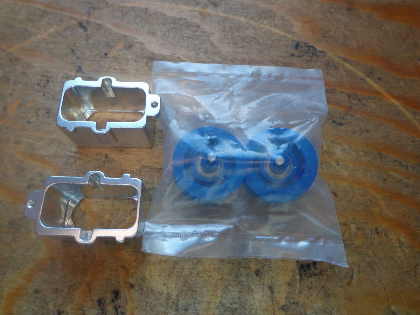 ELY-Q VISION 50 IDLER WHEELS AND MOUNTINGS FOR TAIL DRIVE BELT