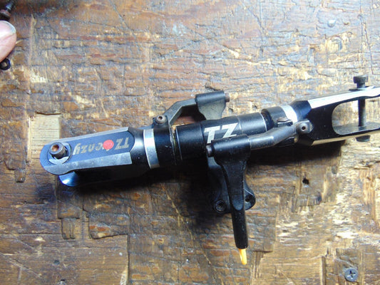 FRENZY 600e DFC MAIN ROTOR HEAD ASSEMBLY WILL FIT SIMILAR MODEL WITH 10mm SHAFT