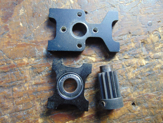 FRENZY 600e MOTOR MOUNTINGS & PINION 12t