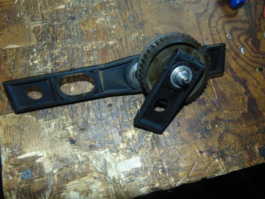 FUTURA TRAINER GASSER MAIN DRIVE GEAR WITH TRANSFER SHAFT & GEAR, LOWER BEARING