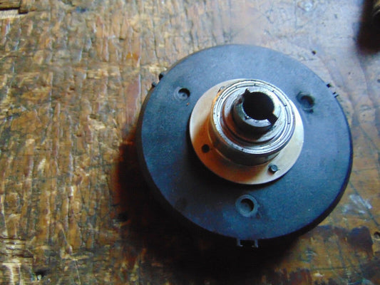 FUTURA TRAINER GASSER MAIN SHAFT DRIVE GEAR C/W ONE-WAY BEARING