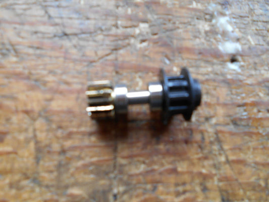 GAUI HURRICANE 425 / 550 TAIL DRIVE PINION 14T & 9T