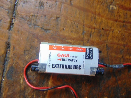 GAUI ULTRAFLY BEC C/W DEANS PLUG 7.4 VOLT INPUT 5.5 VOLT OUTPUT