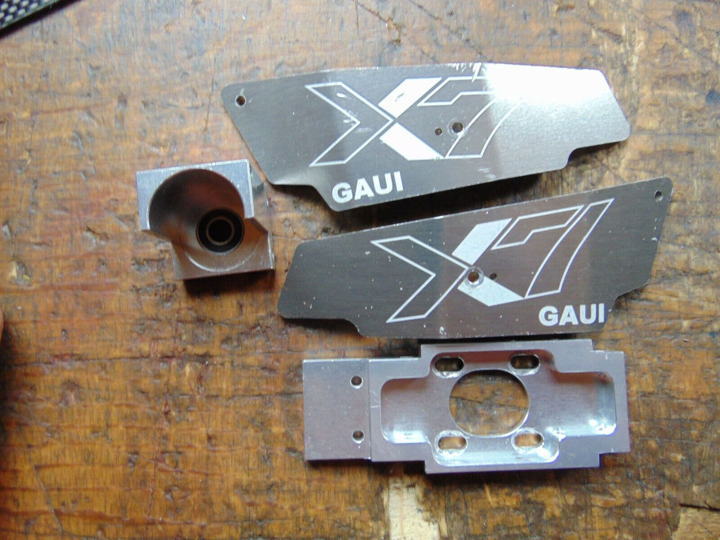 GAUI X7 MOTOR MOUNTINGS & GUARD