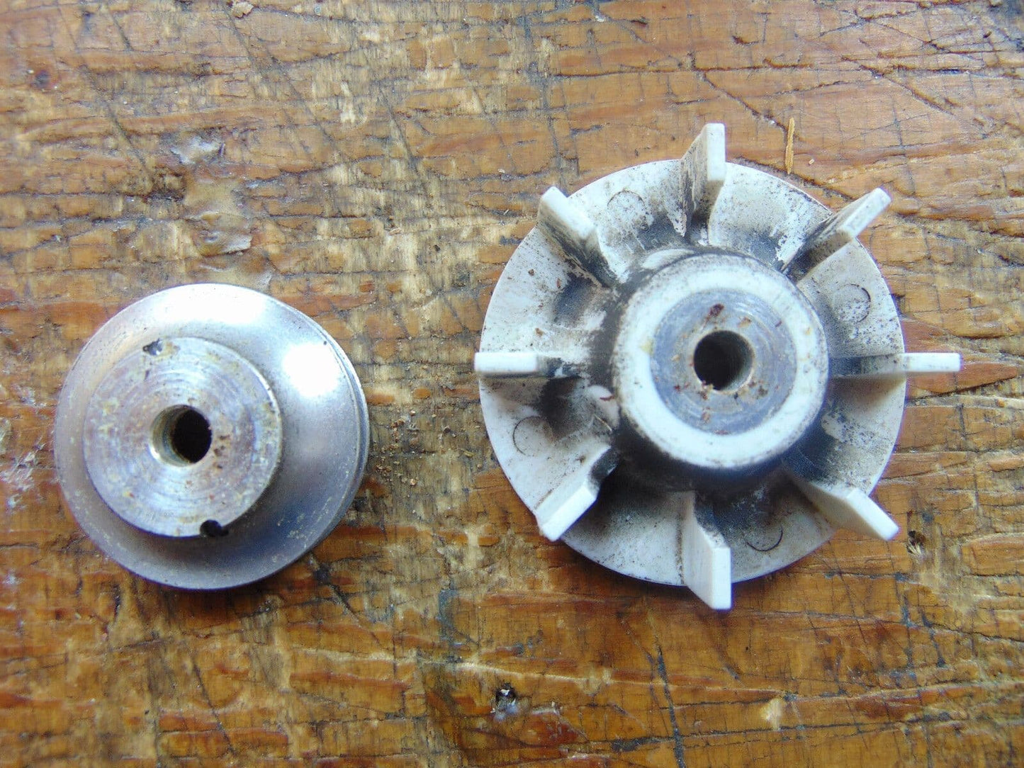 HIROBO LAMA 30 ENGINE COOLING FAN ASSEMBLY EARLY TYPE