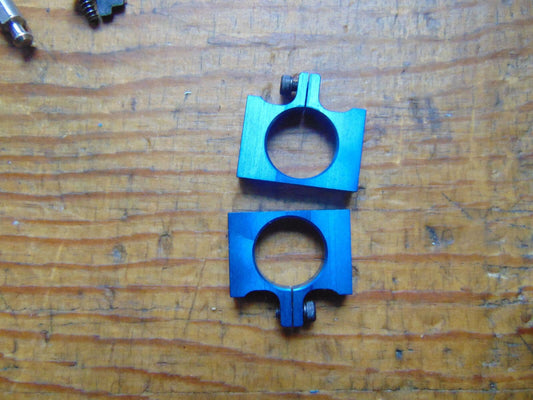 HIROBO LEPTON BLUE ALLOY TAIL BOOM MOUNTINGS