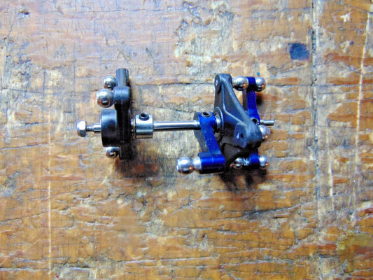 HIROBO LEPTON ELEVATOR & AILERON CONTROL ASSEMBLY