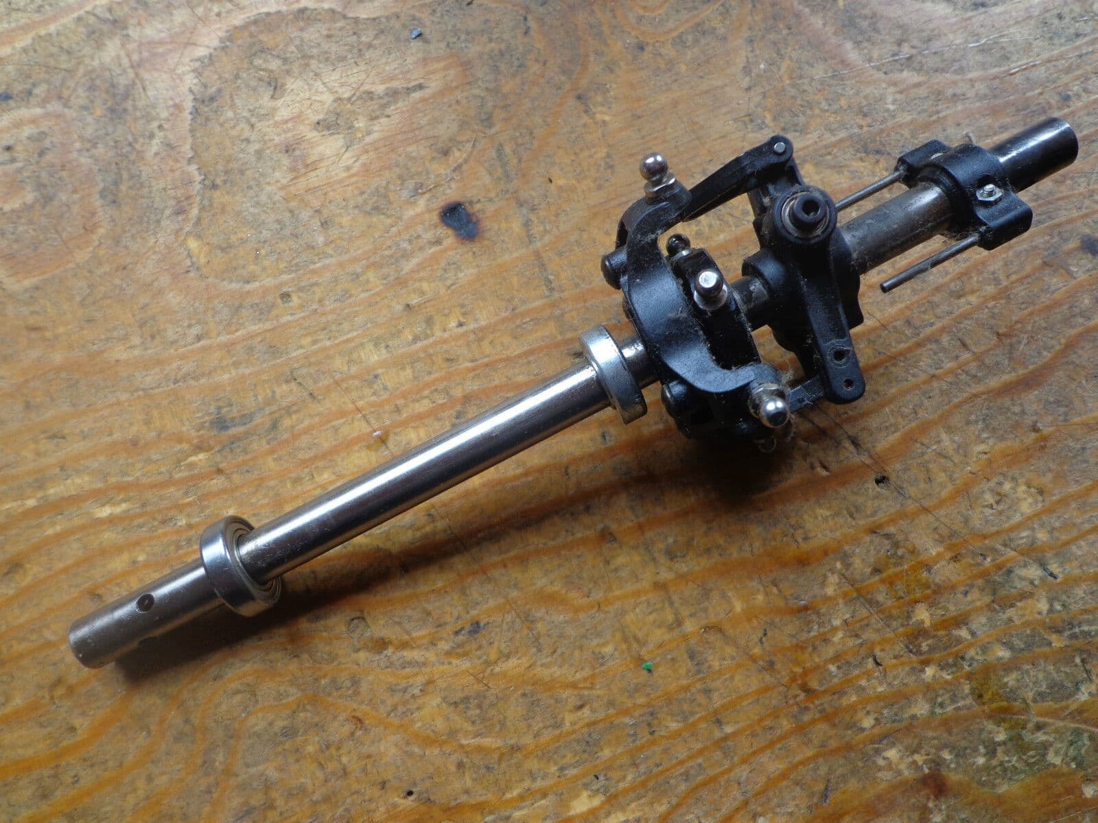 HIROBO SCEADU MAIN ROTOR SHAFT ASSEMBLY – RCHeliTrader