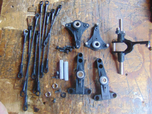 HIROBO SDX 50 ELEVATOR & AILERON CONTROL ASSEMBLIES FOR CCPM C/W SERVO LINKS