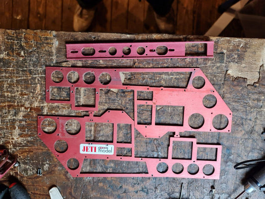 IKARUS ECO 8 RED ALLOY MAIN FRAMES & CENTRE SPACER