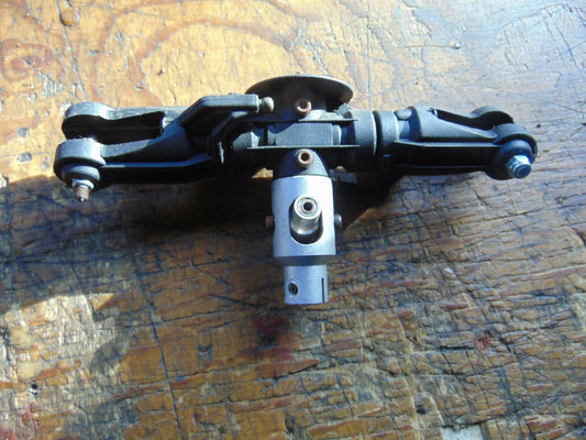 JINGSHI 30  MAIN ROTOR HEAD ASSEMBLY C/W FLYBAR SEESAW UNUSED