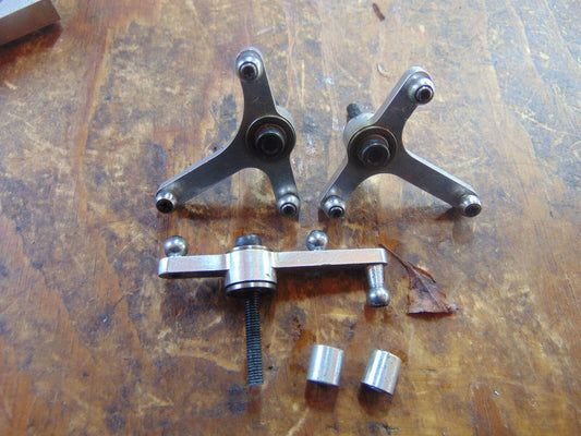 JR AIRSKIPPER 90 ALLOY ELEVATOR & AILERON CONTROL ARMS