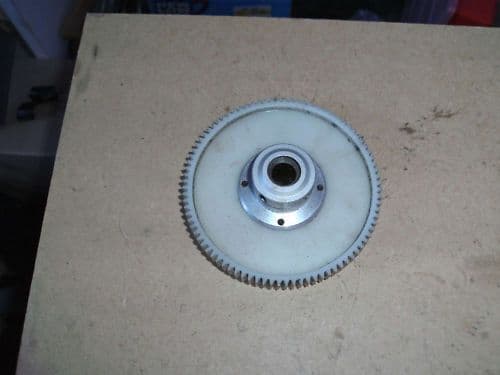 JR VOYAGER 50 MAIN ROTOR SHAFT DRIVE GEAR + CLUTCH