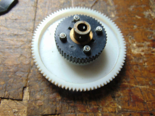 KALT CYCLONE MAIN SHAFT DRIVE GEAR & TAIL DRIVE FOR RIBBED BELT