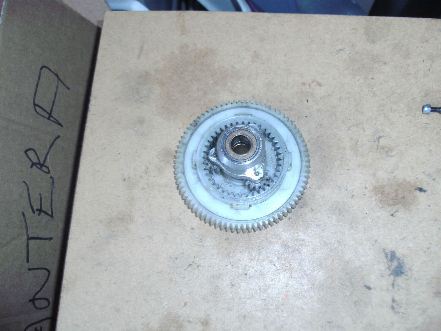 KALT SPACE BARON 30 MAIN DRIVE GEAR ASSEMBLY AND ONE-WAY BEARING