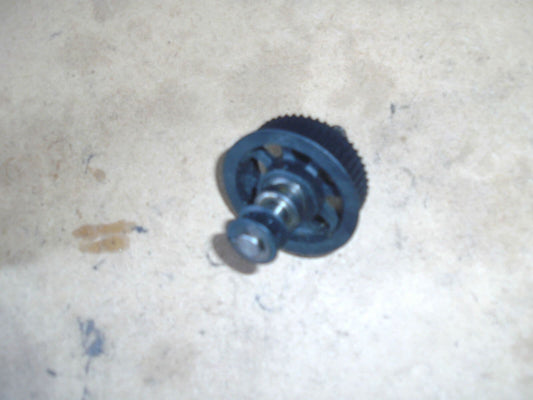 KYOSHO CALIBER 30 / 50 PRIMARY TRANSFER GEAR WITH TAIL DRIVE & ONE-WAY BEARING