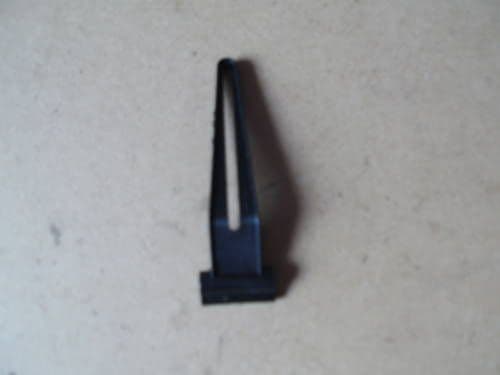 KYOSHO CALIBER 30 SWASHPLATE ANTI-ROTATION GUIDE