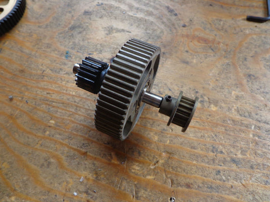 KYOSHO CALIBER 60 MAIN DRIVE GEAR WITH TAIL DRIVE PINION & ONE-WAY BEARING
