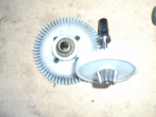 KYOSHO CONCEPT MAIN DRIVE GEAR WITH ONE-WAY BEARING AND COUNTER GEAR