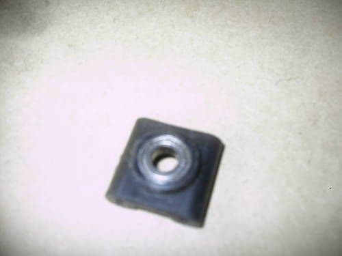 KYOSHO NEXUS 30 LOWER MAINSHAFT BEARING & HOUSING