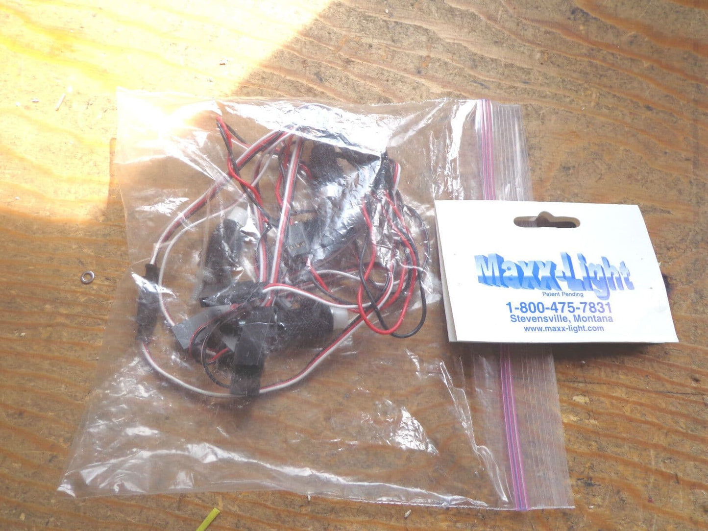 MAXX-LIGHT 4 LED'S 4.8-6.0 VOLT