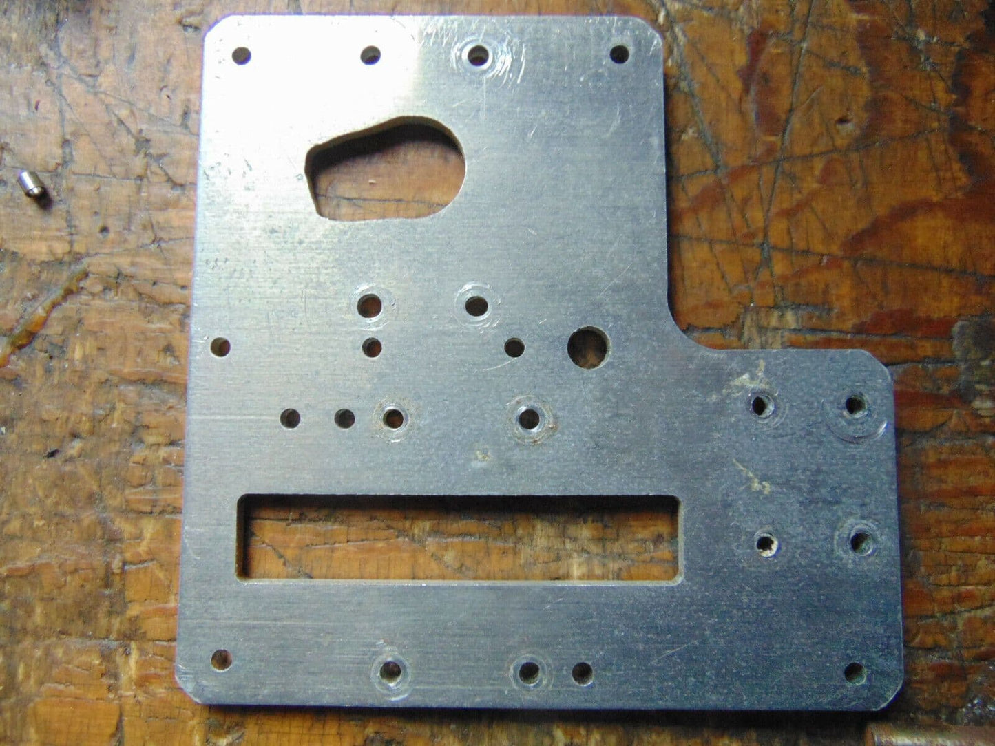 MICROMOLD LARK MAIN MECHANICS & ENGINE MOUNTING PLATE UNUSED