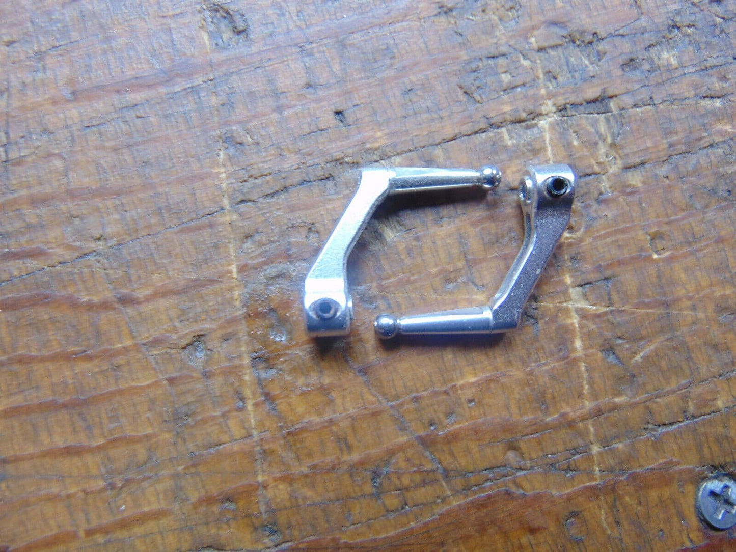 MINI TITAN E325 / E360 ALLOY FLYBAR CONTROL ARMS