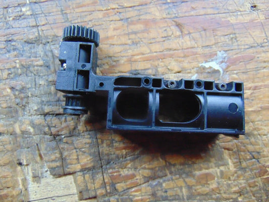 MINI TITAN E325 TAIL BOOM MOUNTING C/W TAIL DRIVE PINION