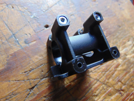MINI TITAN E360 TAIL BOOM MOUNTING
