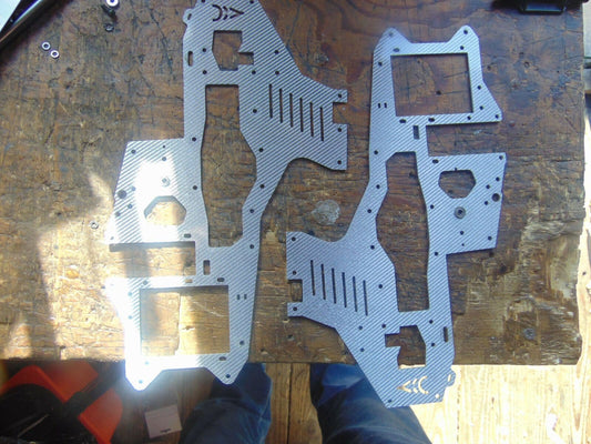 OUTRAGE 550E SILVER CARBON FIBRE MAIN FRAME SECTIONS