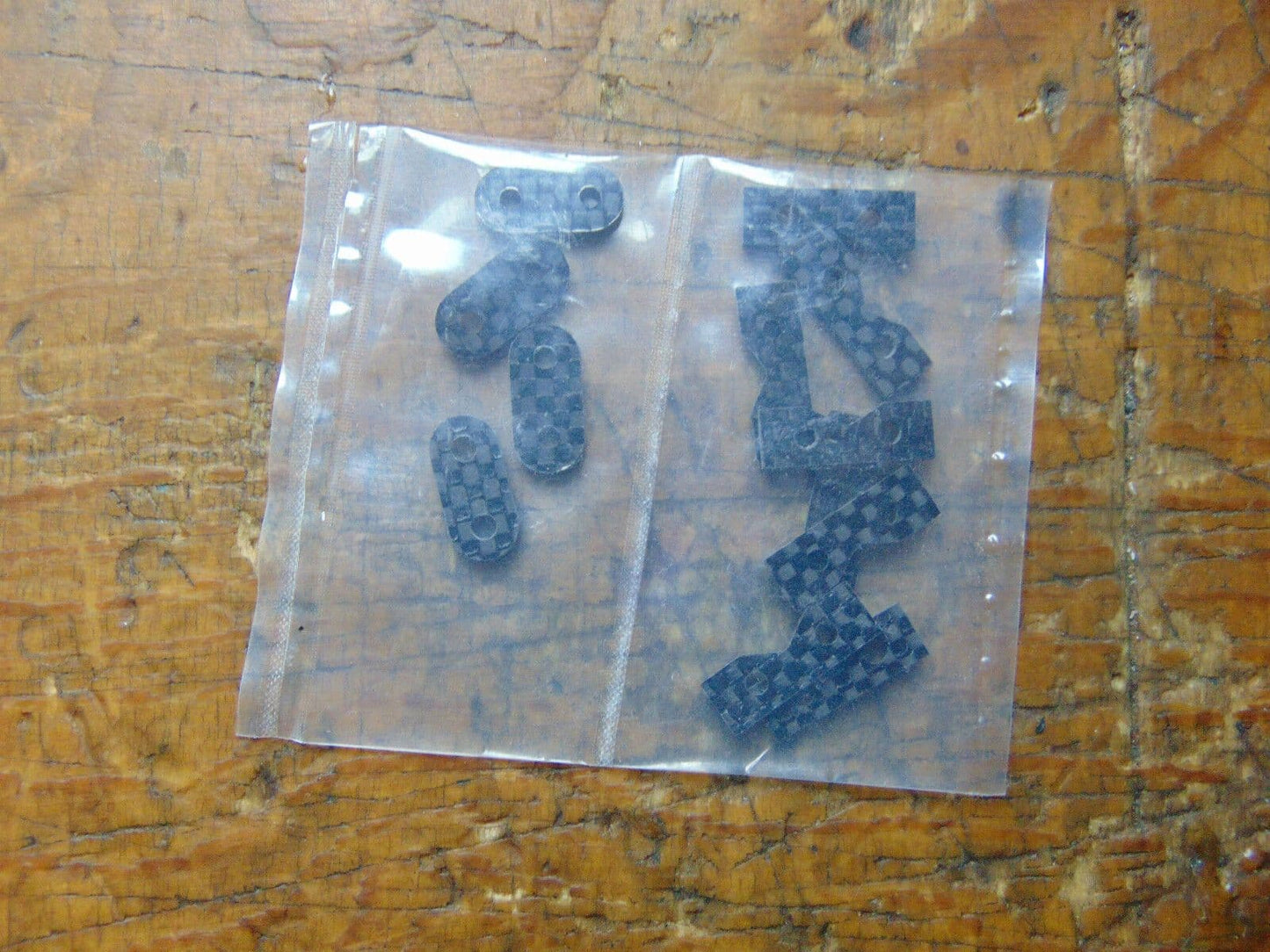 OUTRAGE FUSION 50 CARBON FIBRE CANOPY TABS & SERVO RETAINERS UNUSED