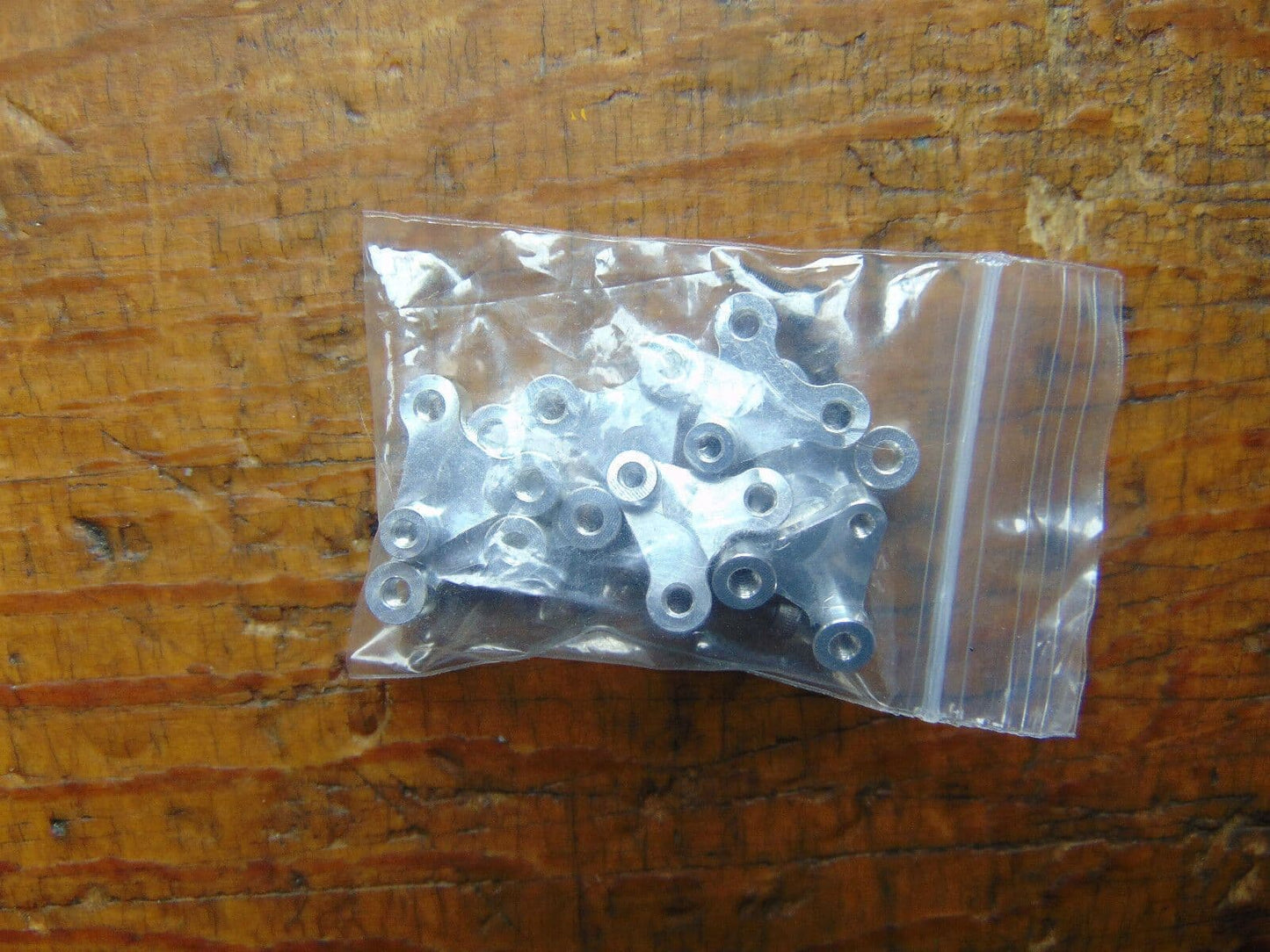 OUTRAGE FUSION 50 SERVO MOUNTINGS UNUSED