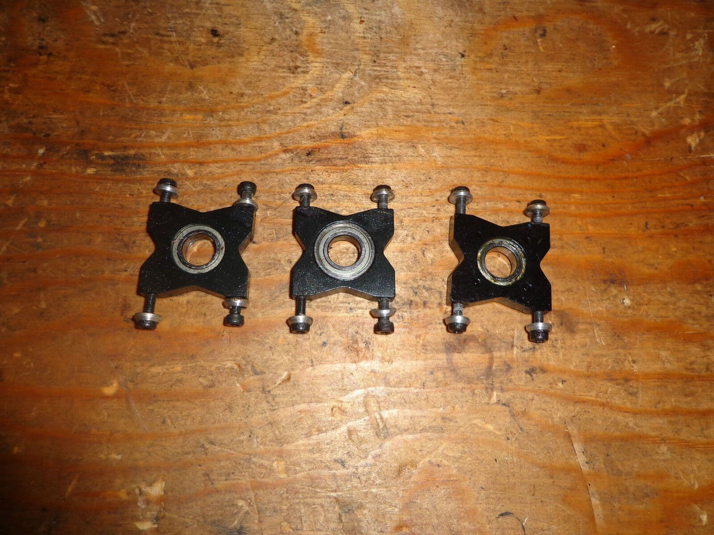 OUTRAGE VELOCITY 50 FLYBARLESS MAIN SHAFT BEARINGS AND MOUNTS