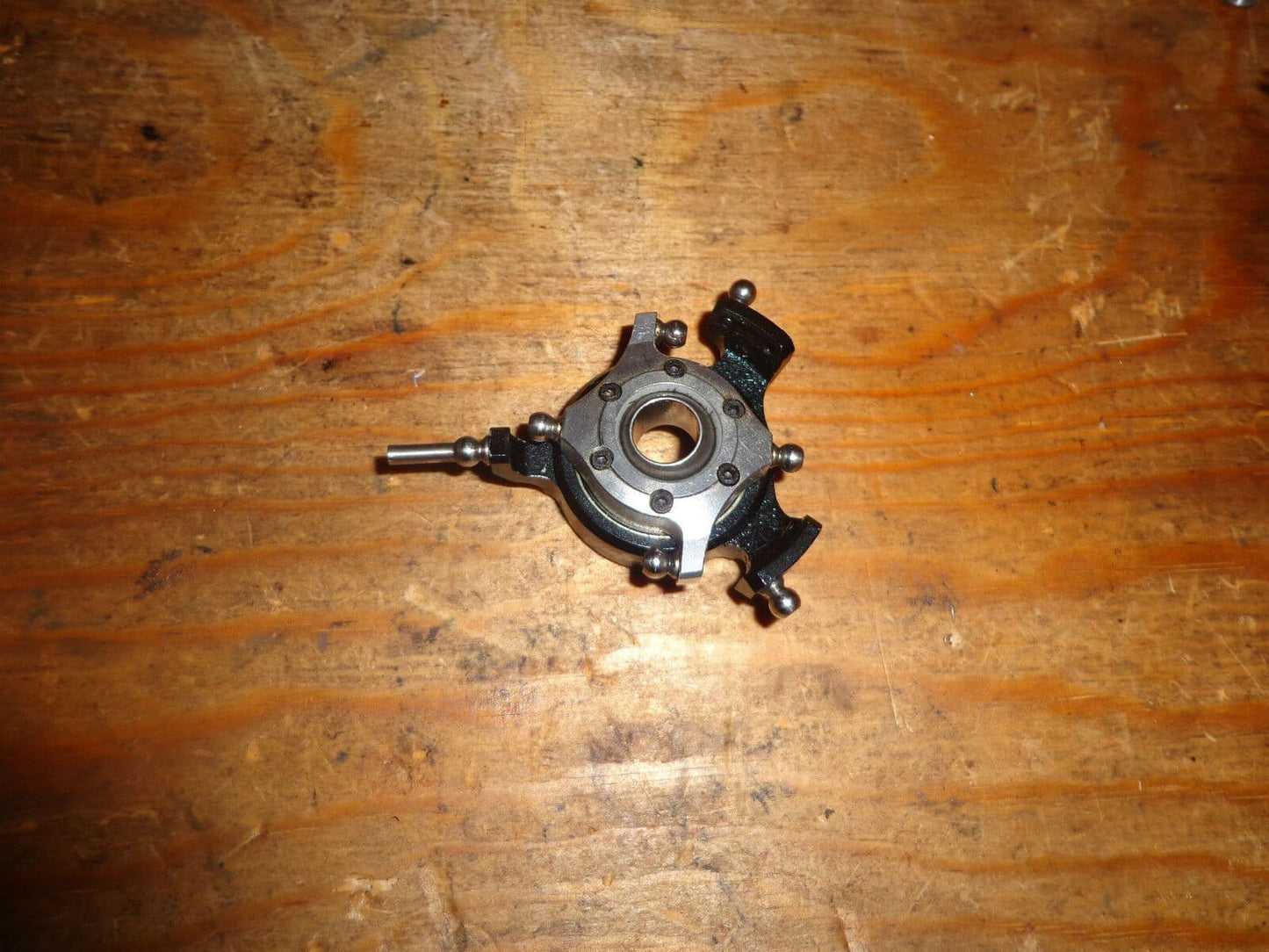 OUTRAGE VELOCITY 50 FLYBARLESS SWASHPLATE