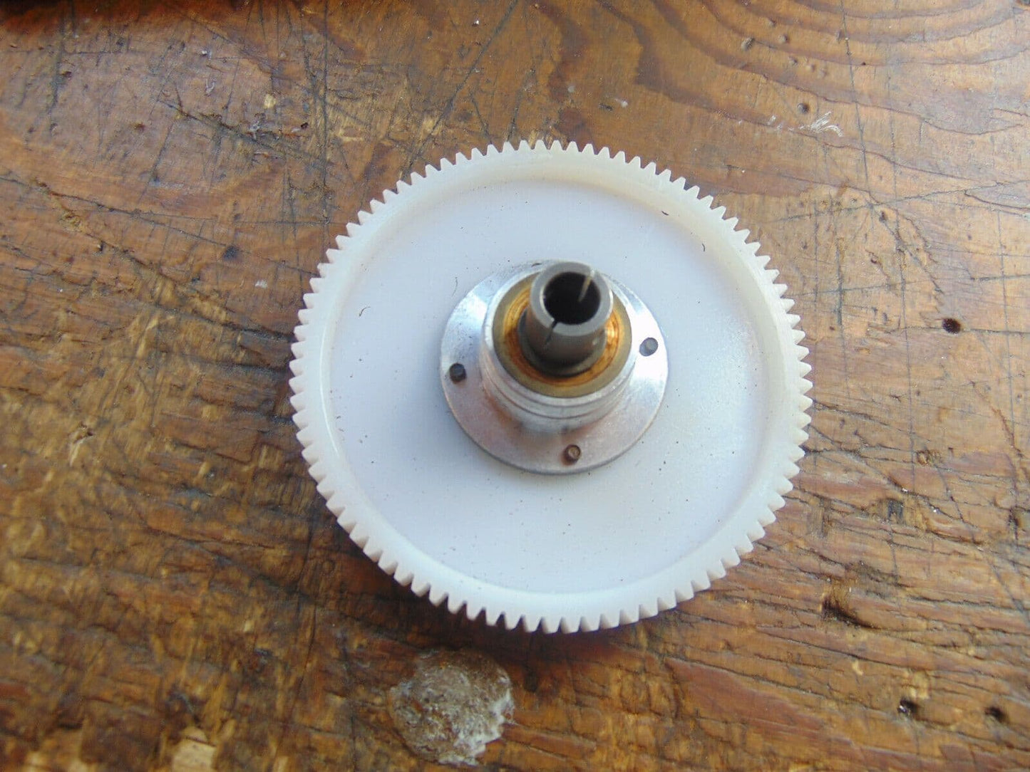 QUICK 30 PRO MAIN DRIVE GEAR C/W ONE-WAY BEARING
