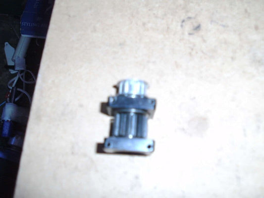 QUICK PRO 30 TAIL DRIVE PINION AND BEARINGS