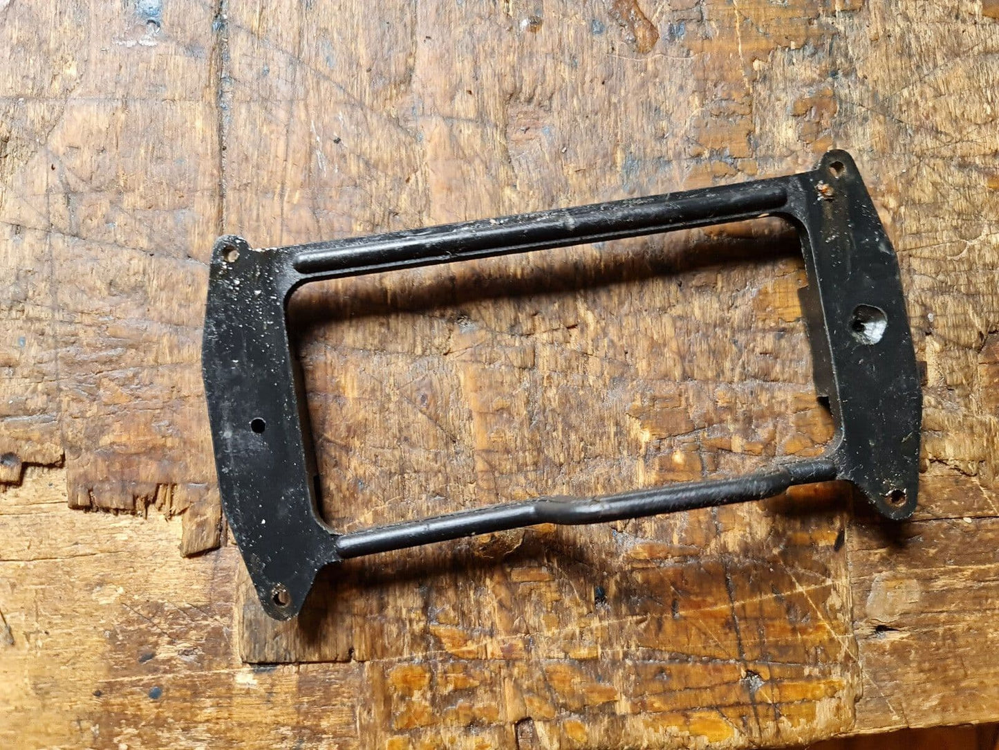 QUICKIE 15 LANDING STRUT MOUNTING PLATE