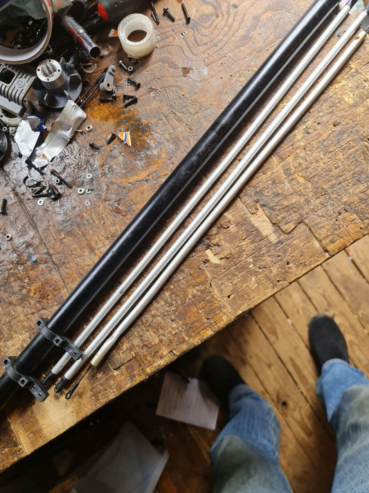 RAPTOR 30  TAIL BOOM C/W TAIL SERVO MOUNT, ALLOY PITCH ROD & SUPPORTS
