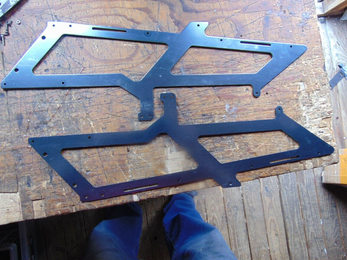 RAPTOR 550E LOWER MAIN FRAME SIDES
