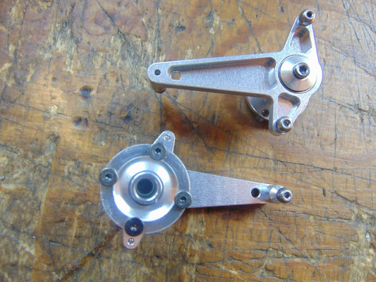 RAPTOR E700 ALLOY AILERON CONTROL ARMS & BEARINGS