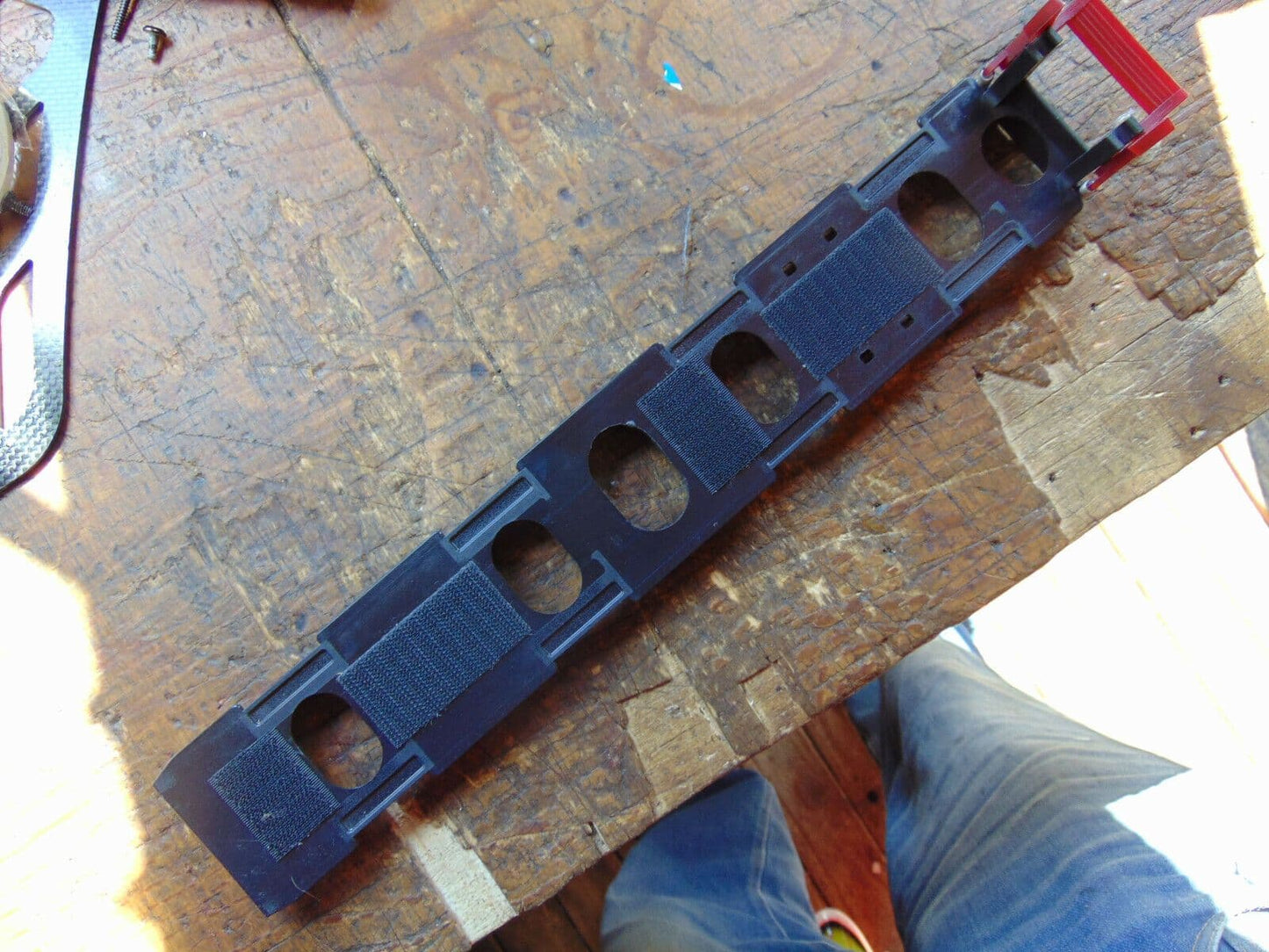 RAPTOR E700 BATTERY TRAY